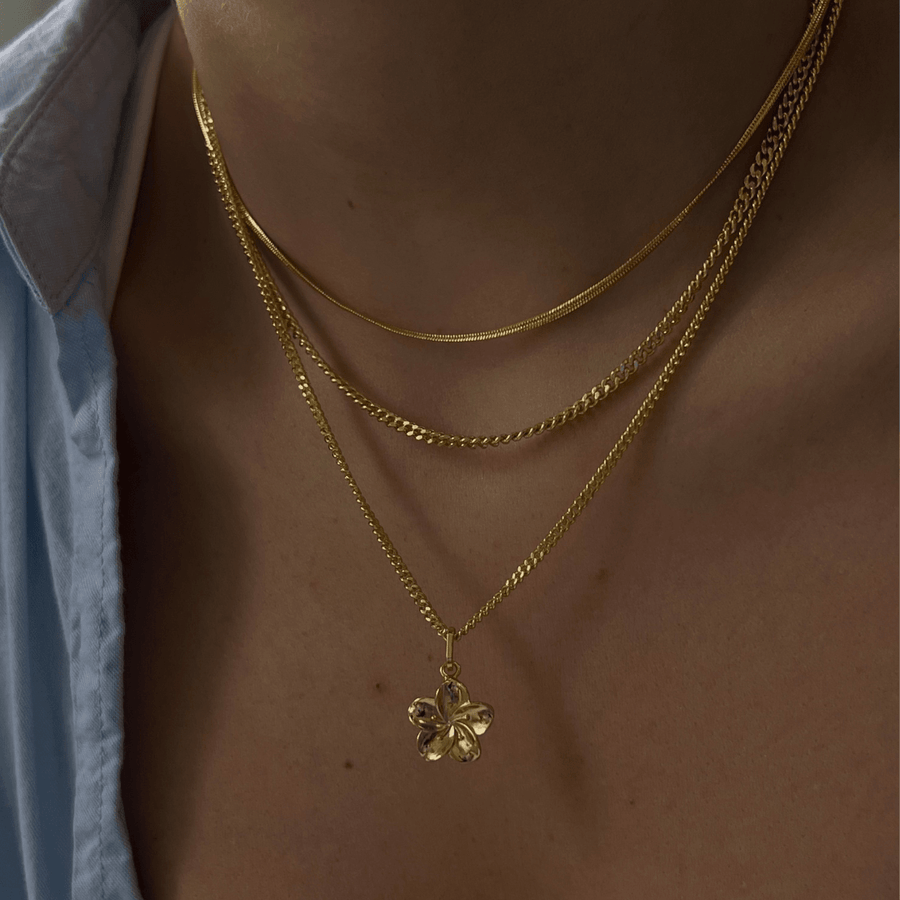 Hibiscus Necklace - EVRYJEWELS