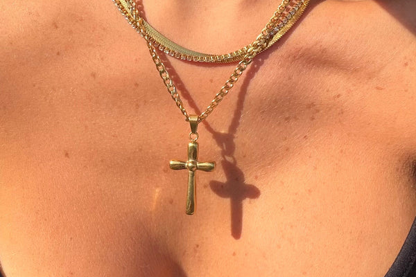 Style Guide: Layering Necklaces For The Perfect Stack