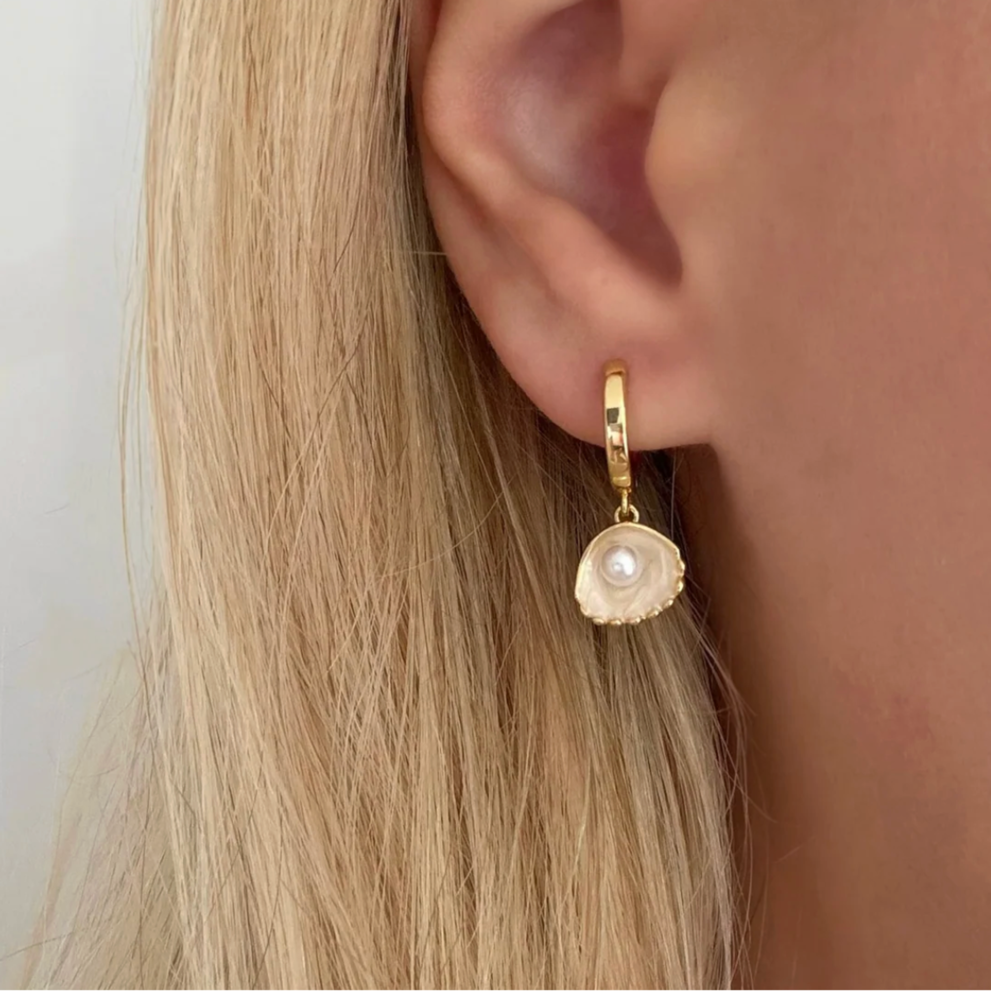 Best Earrings for Sensitive Ears: The Hypoallergenic Earrings Guide