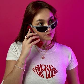 Y2K Jewelry: The Trend Guide and How to Wear It