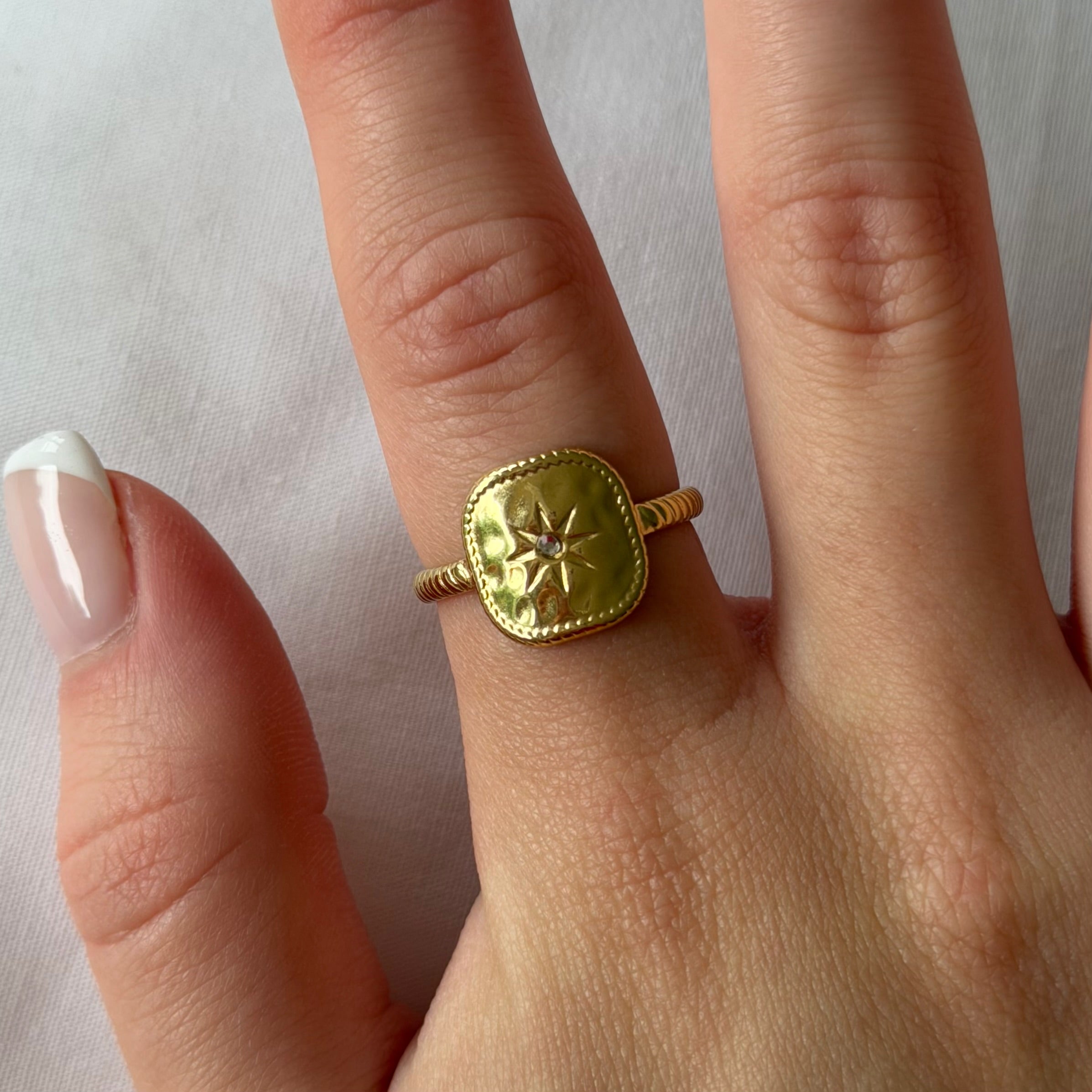 Sun Kiss Ring - EVRYJEWELS
