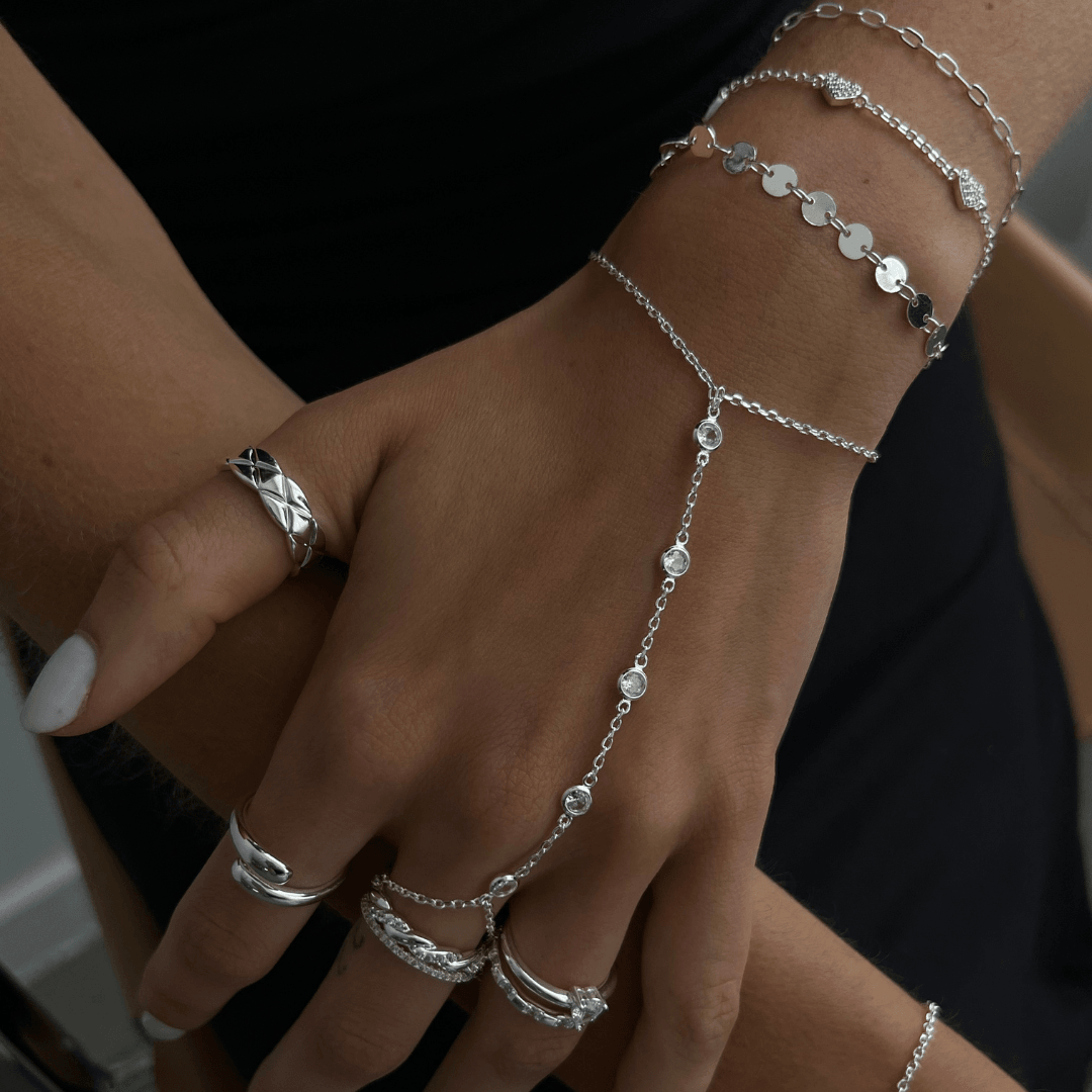 Evry Iconic Hand Chain - EVRYJEWELS