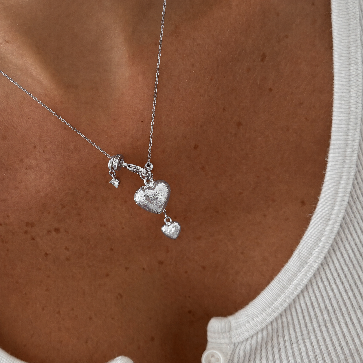 Hearts in Motion Necklace - EVRYJEWELS