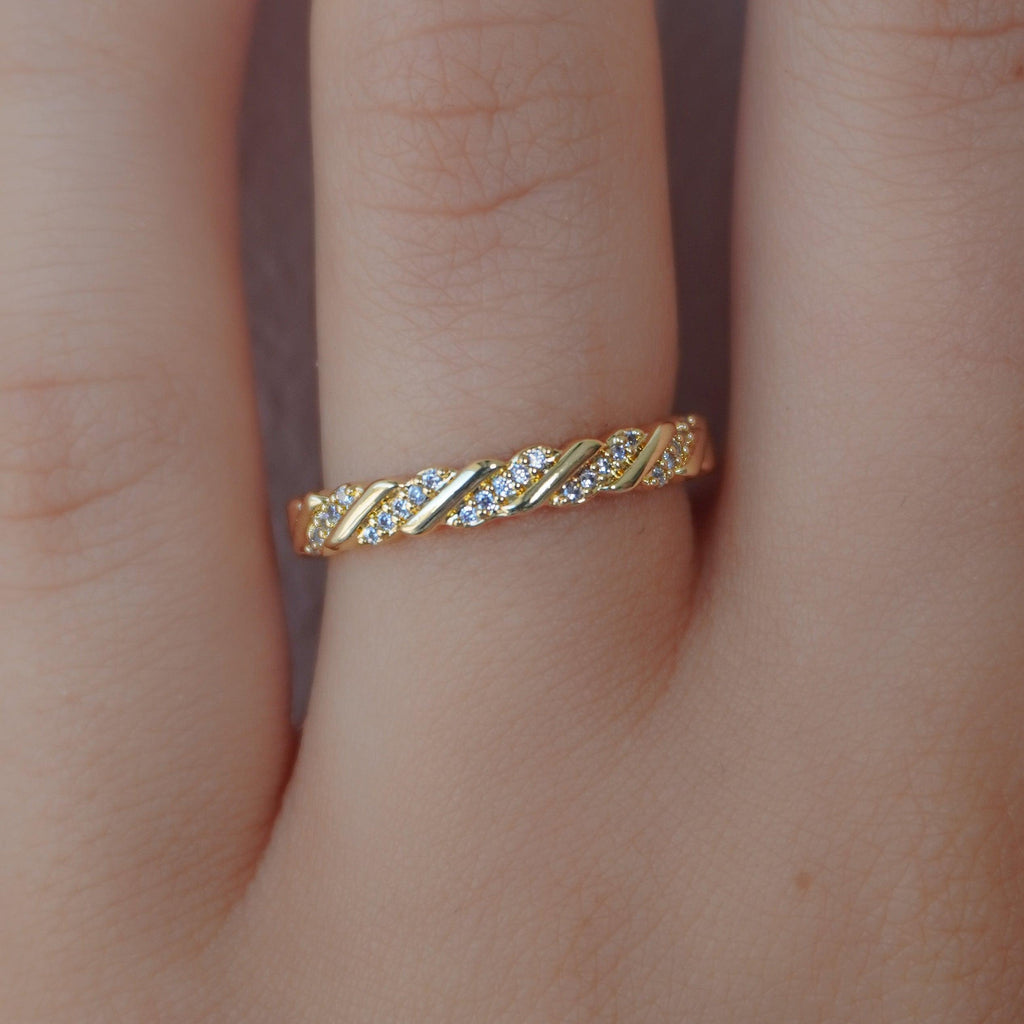 Naya Ring - EVRYJEWELS