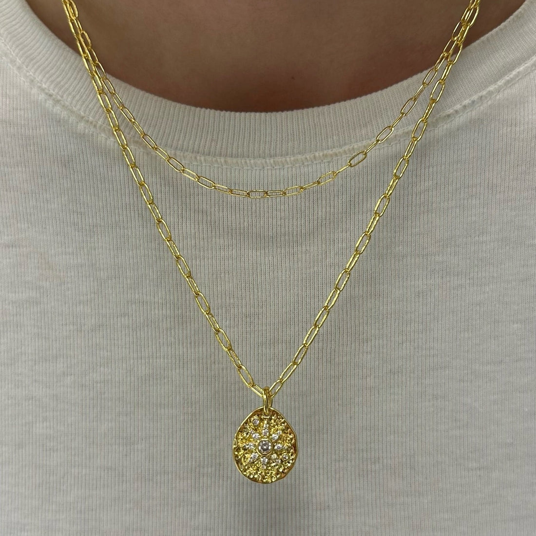 قلادة مشمسة (Sunny Necklace)