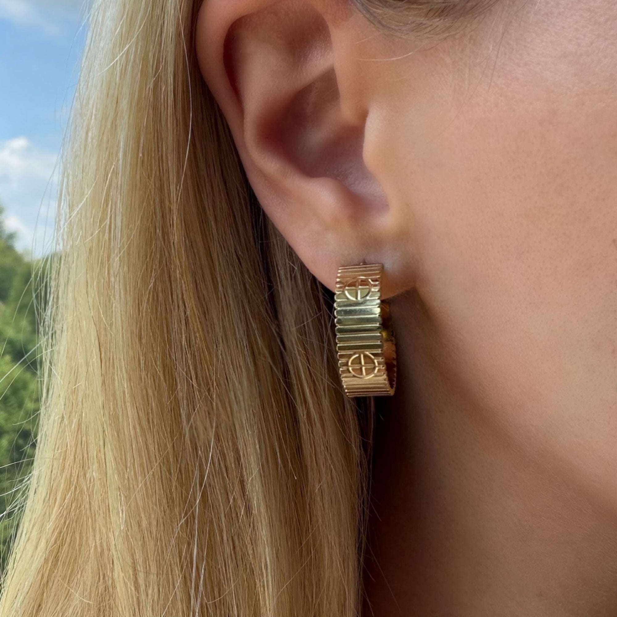 Linked Icon Earrings - EVRYJEWELS