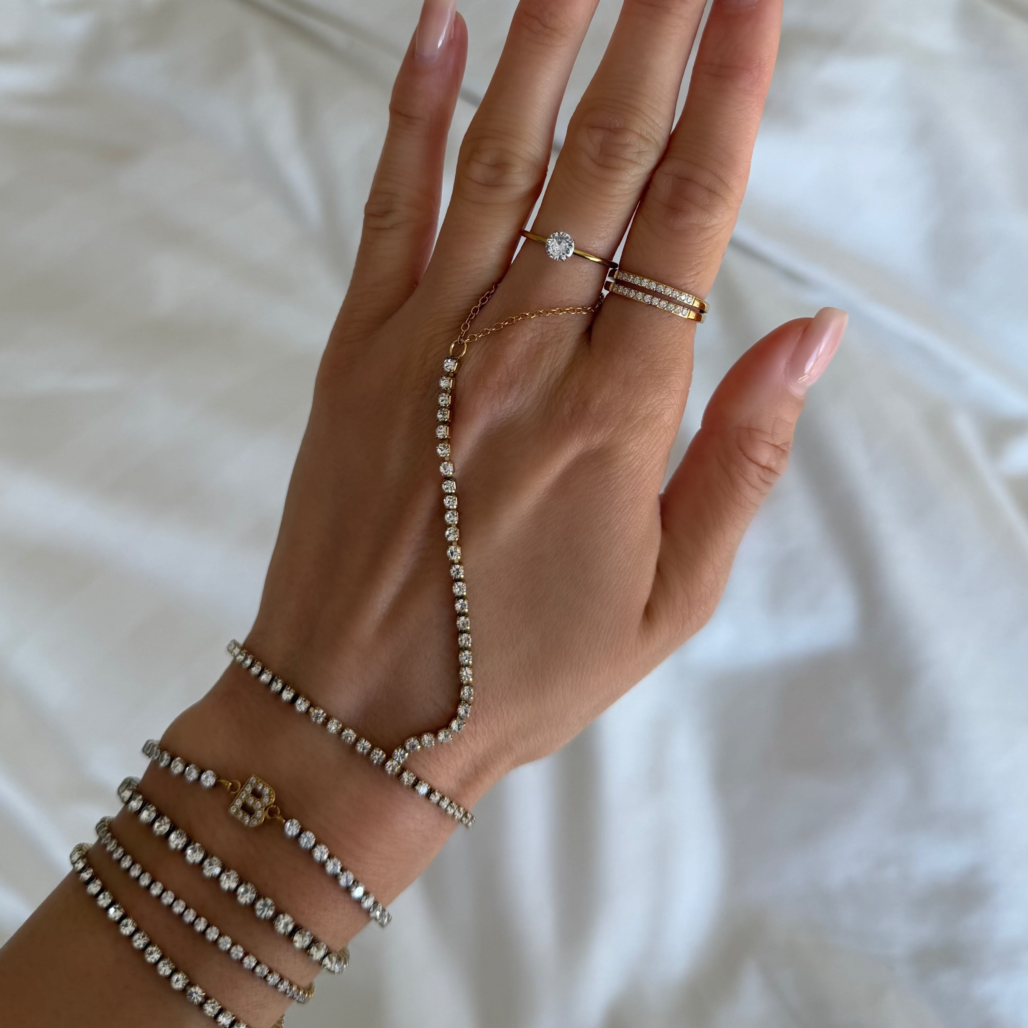 Icy Tennis Hand Chain - EVRYJEWELS