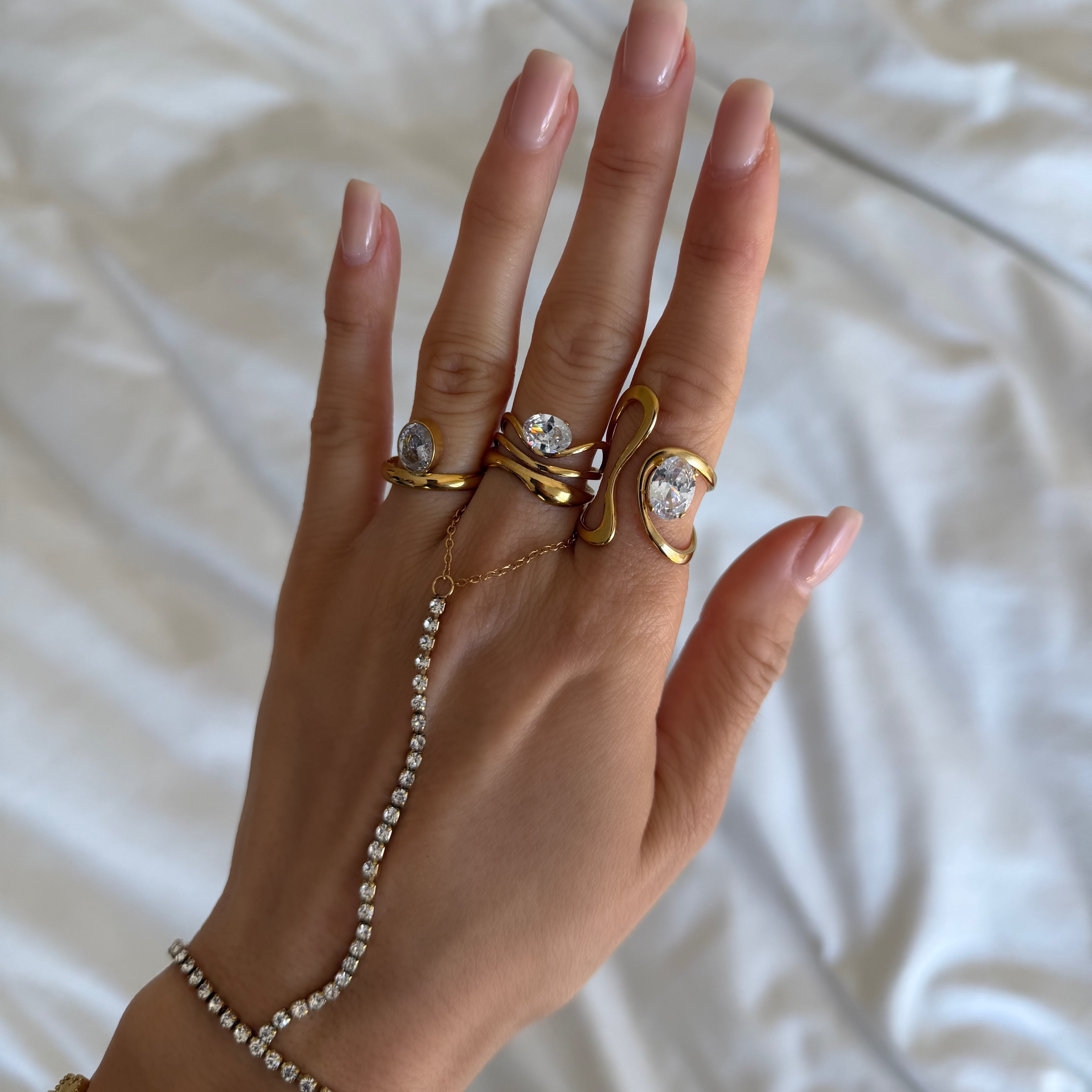Avaline Ring - EVRYJEWELS