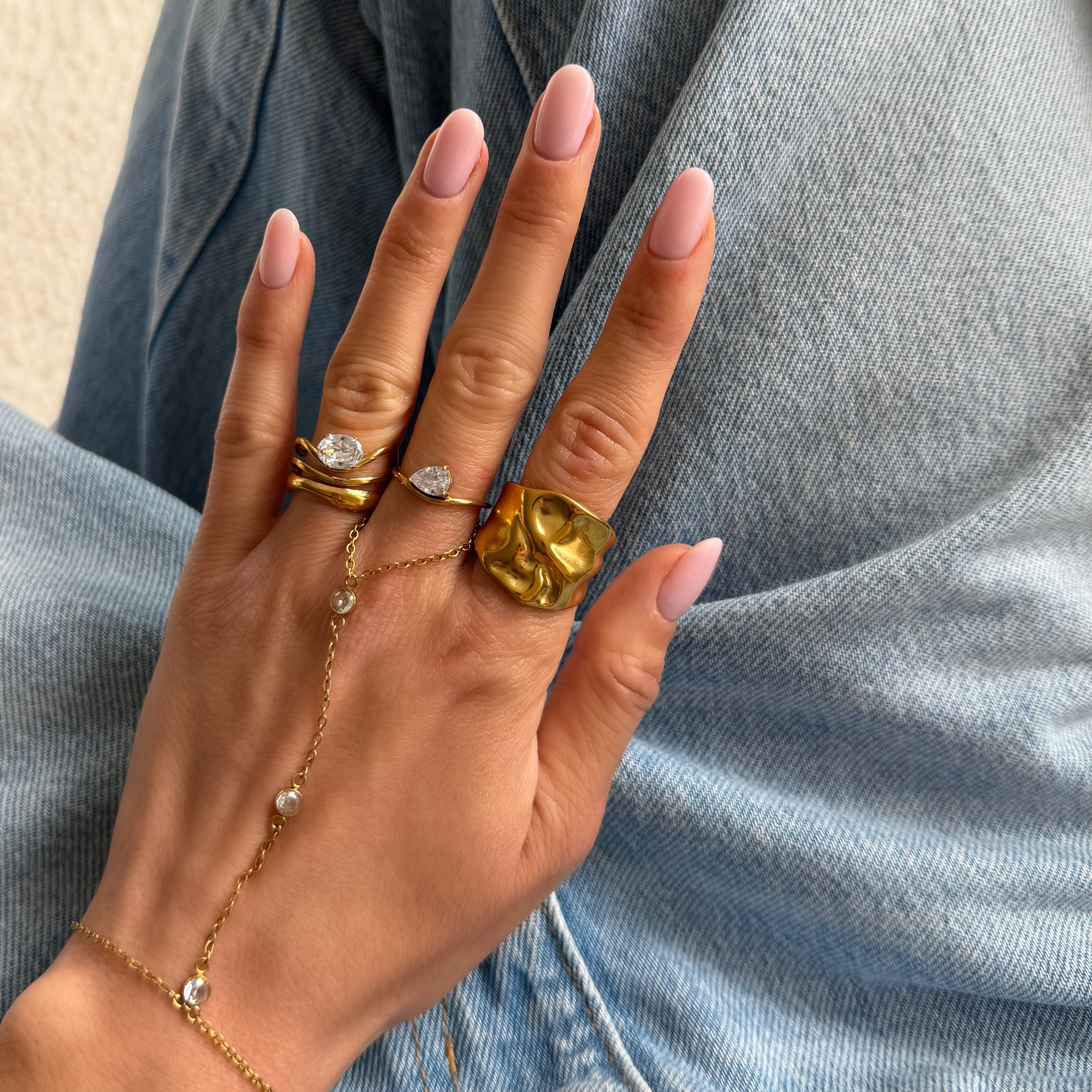 Sweet Swirl Ring - EVRYJEWELS