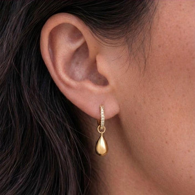 Shimmer Tear Earrings - EVRYJEWELS