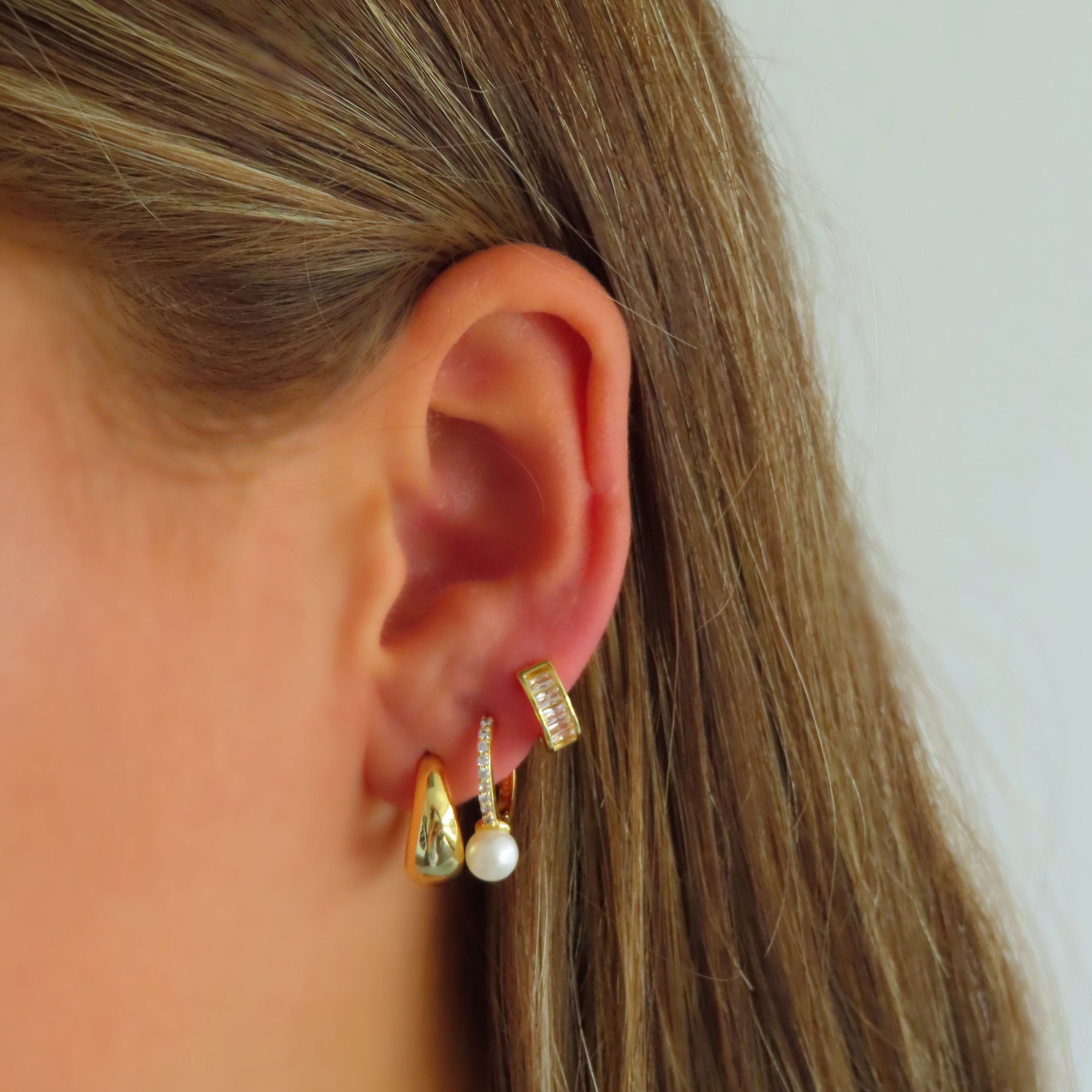 Girl’s Best Friend Earrings - EVRYJEWELS
