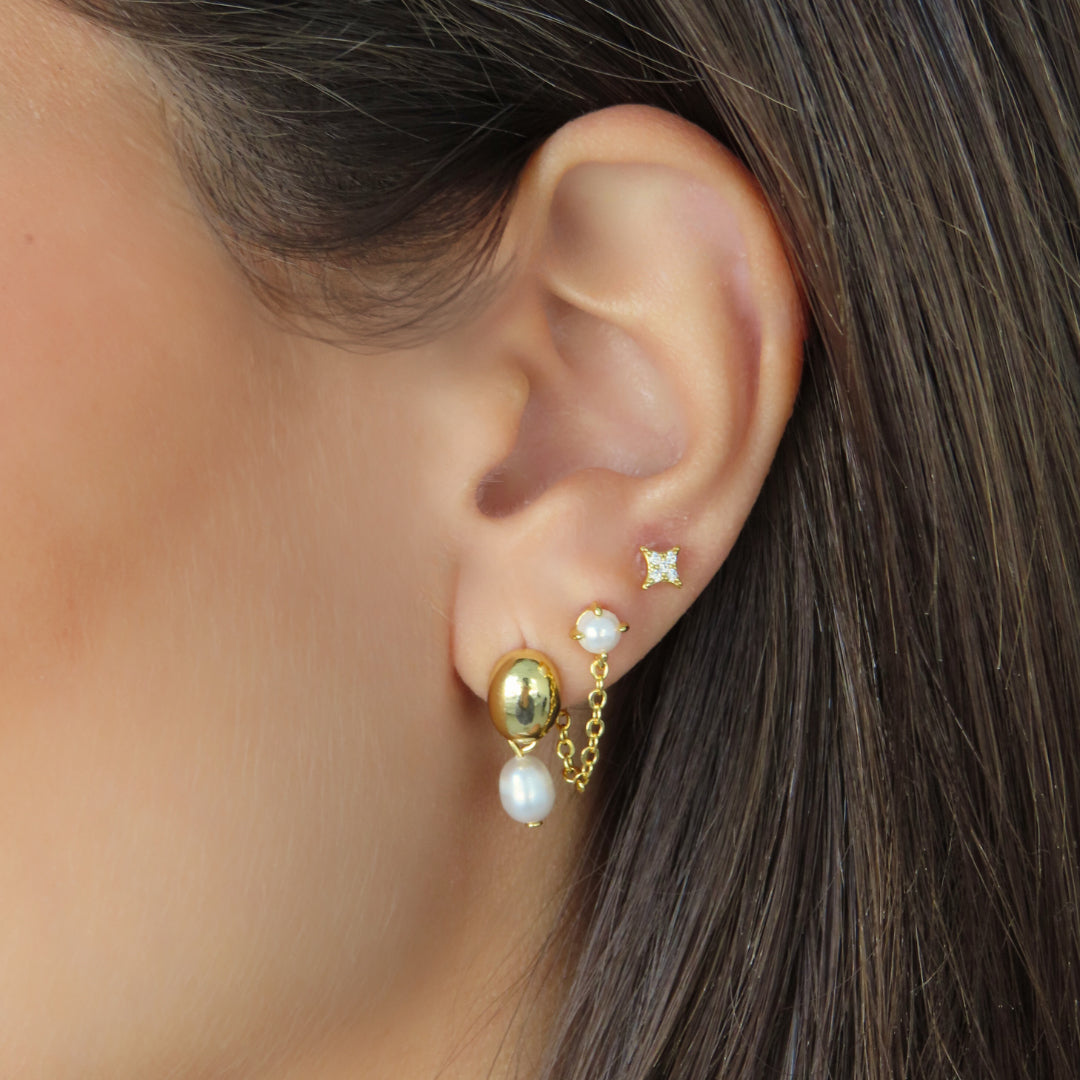 Girly Pearly Earrings