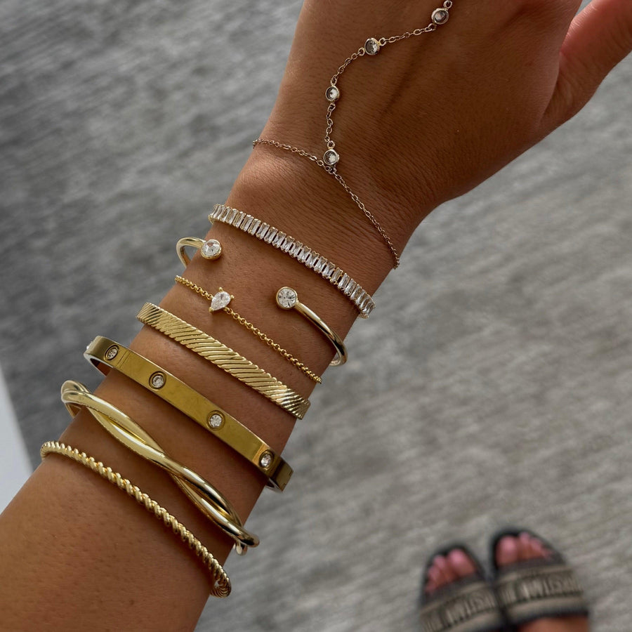 Intertwined Bangle - EVRYJEWELS