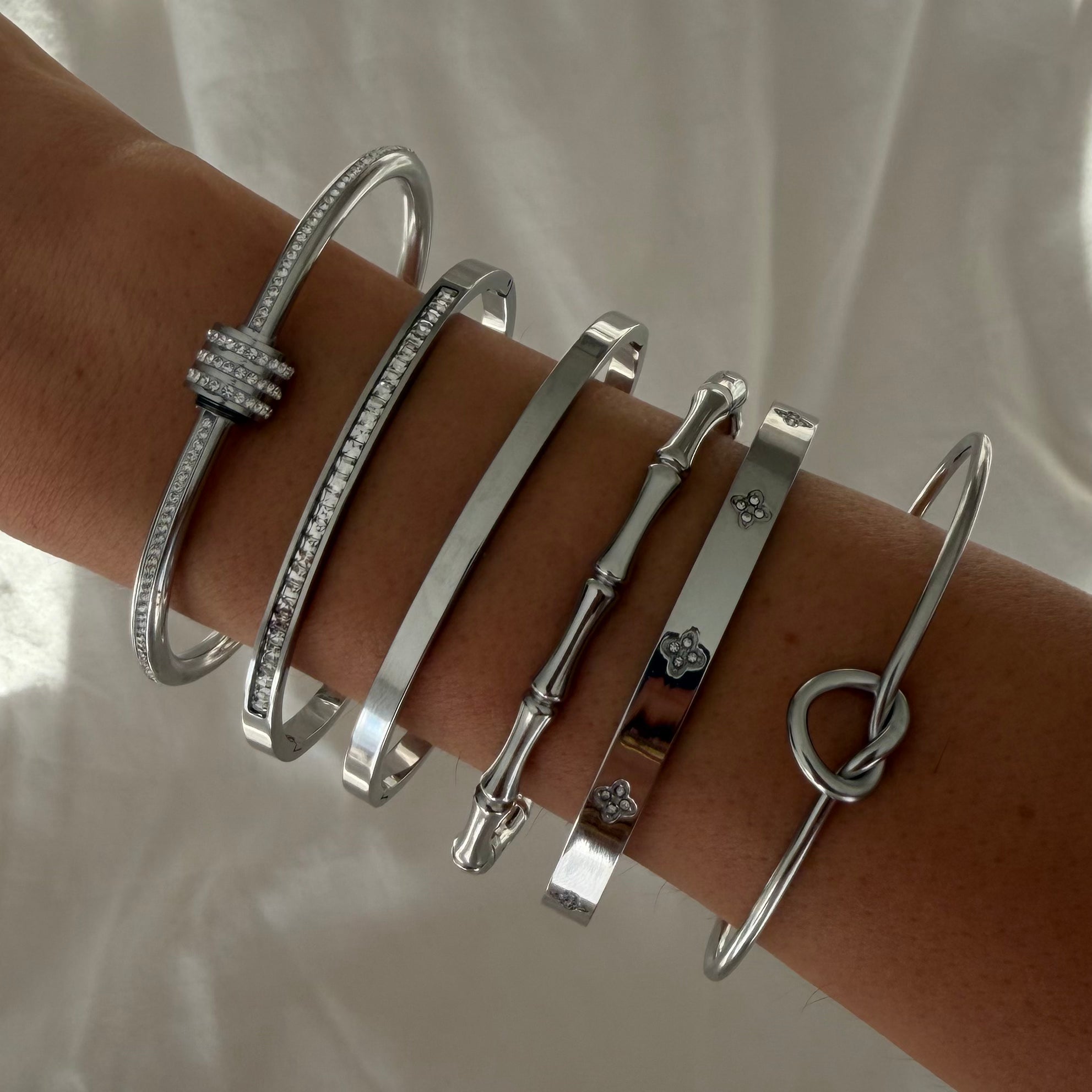 Twisty Bling Bangle - EVRYJEWELS