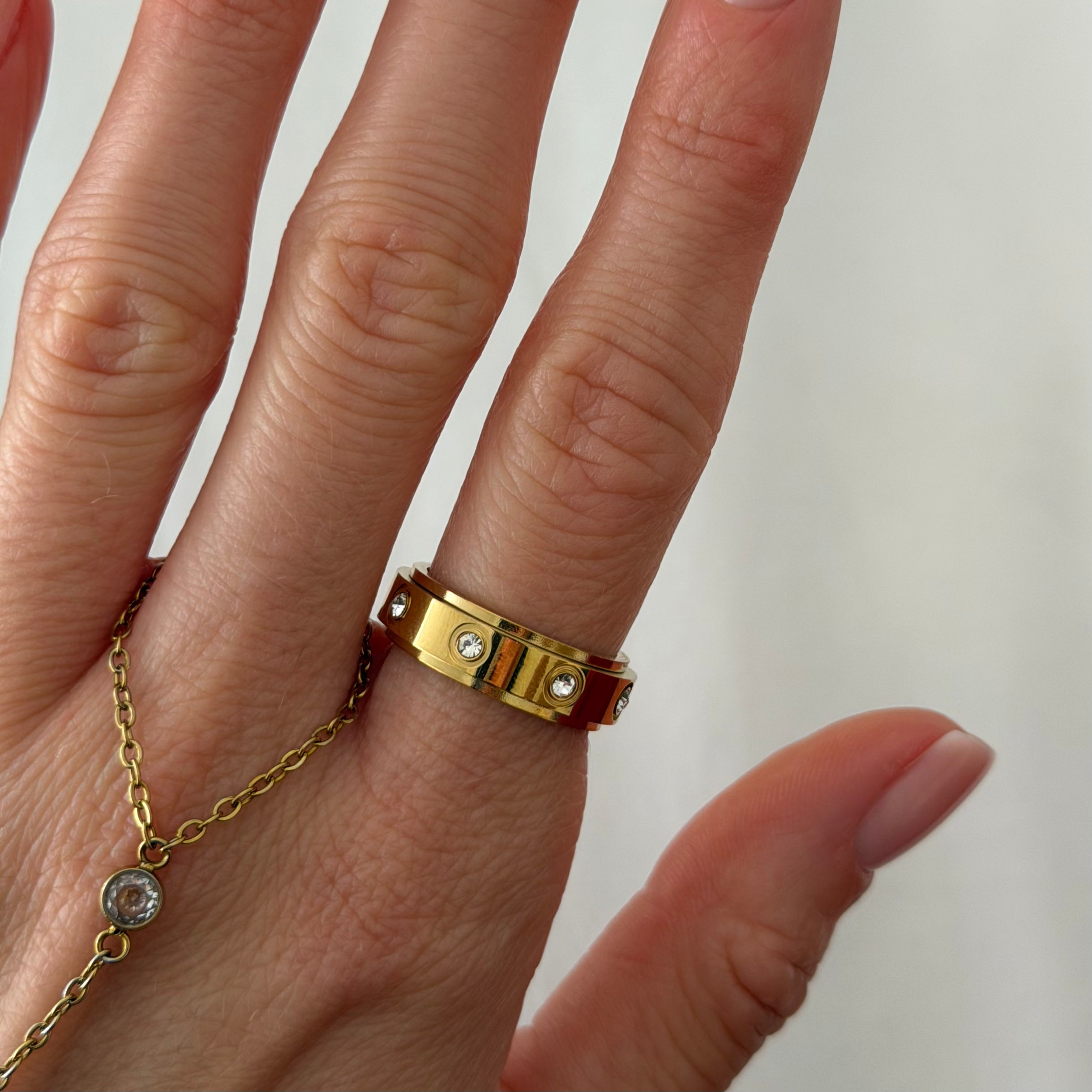 Rich Girl Fidget Ring - EVRYJEWELS