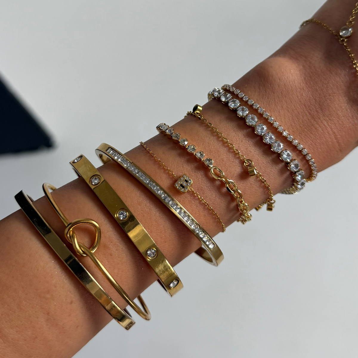 Vera Tennis Bracelet - EVRYJEWELS