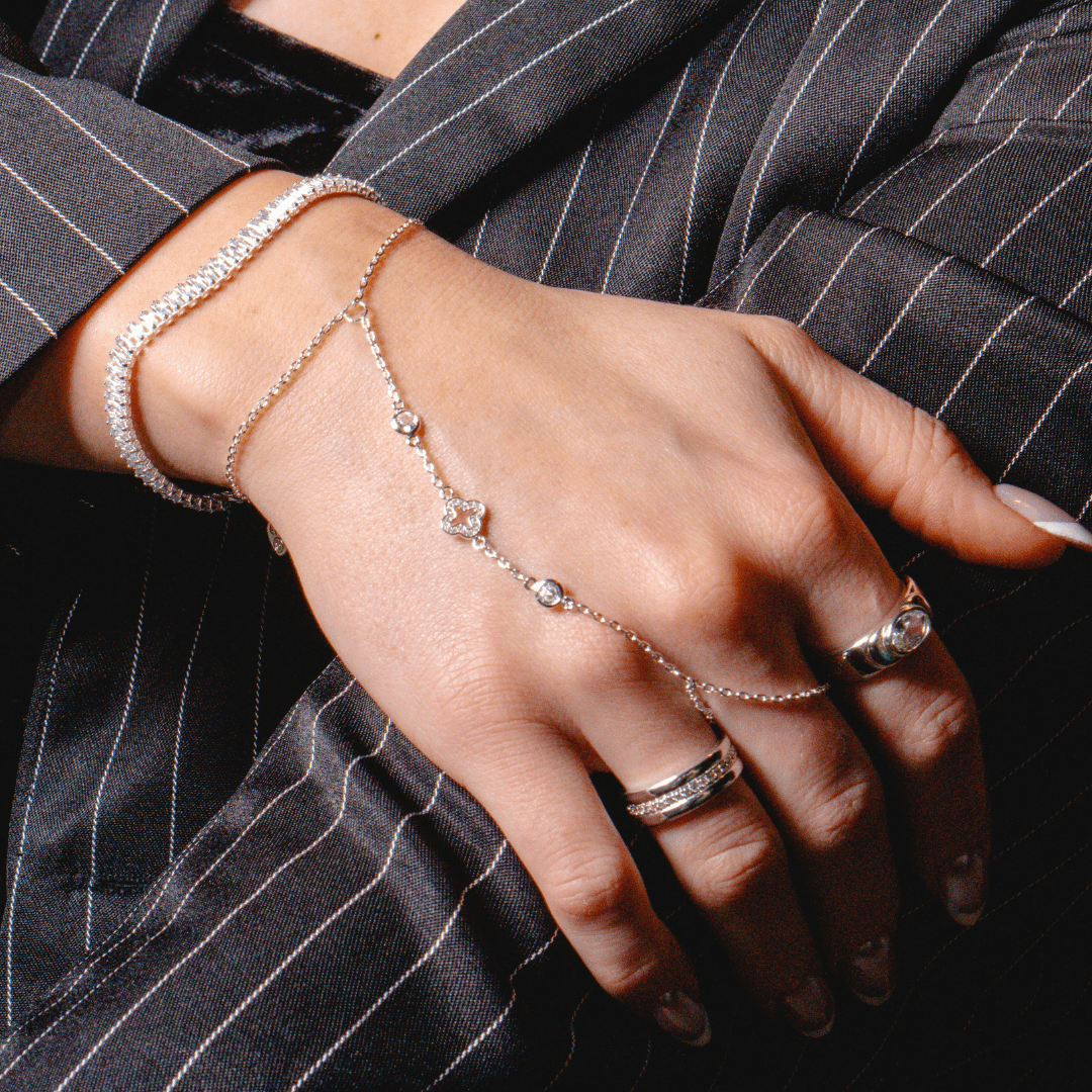 Just My Luck Hand Chain - EVRYJEWELS