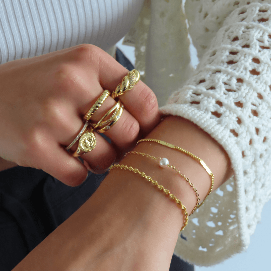 Lavish Ring - EVRYJEWELS