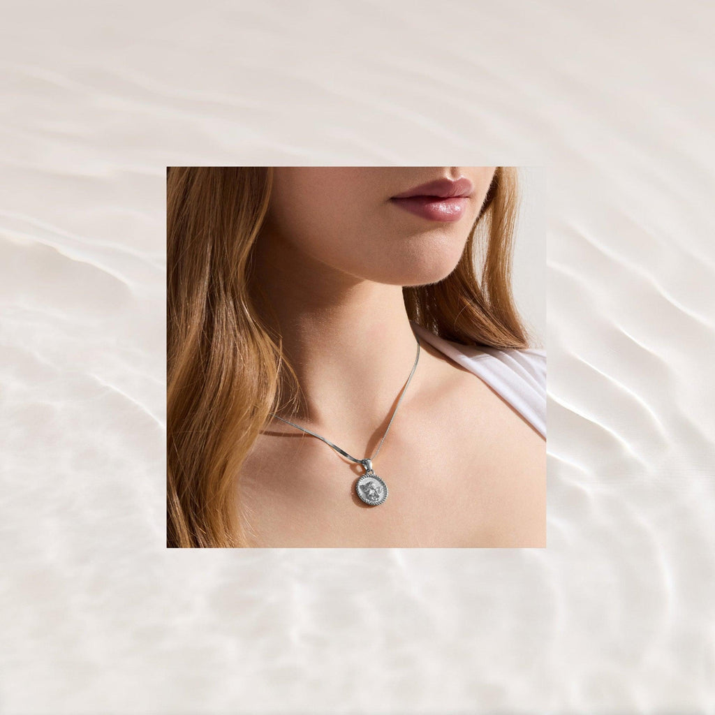 Angel’s Embrace Necklace - EVRYJEWELS