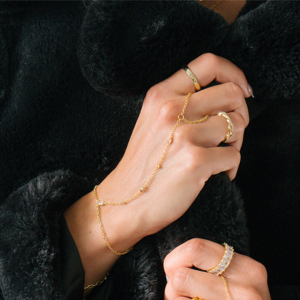 Hand Chains — Modern, Chic & Layerable Jewelry – EVRYJEWELS