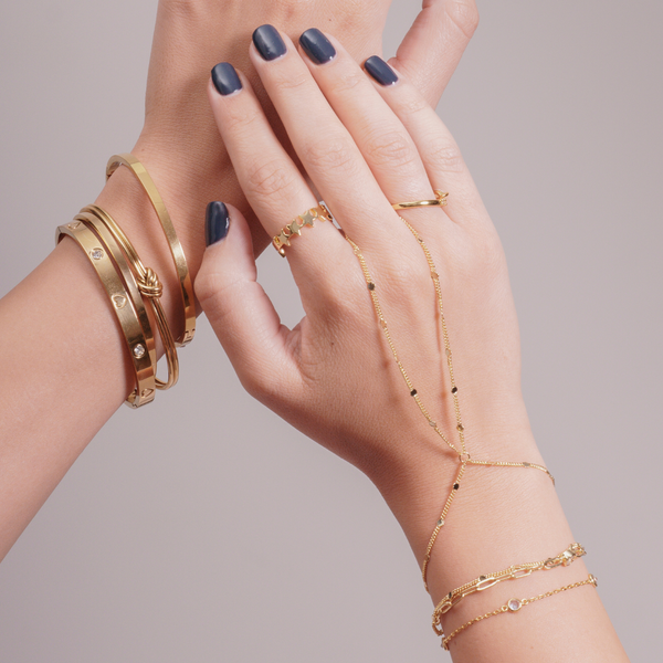 Hand Chains — Modern, Chic & Layerable Jewelry – EVRYJEWELS