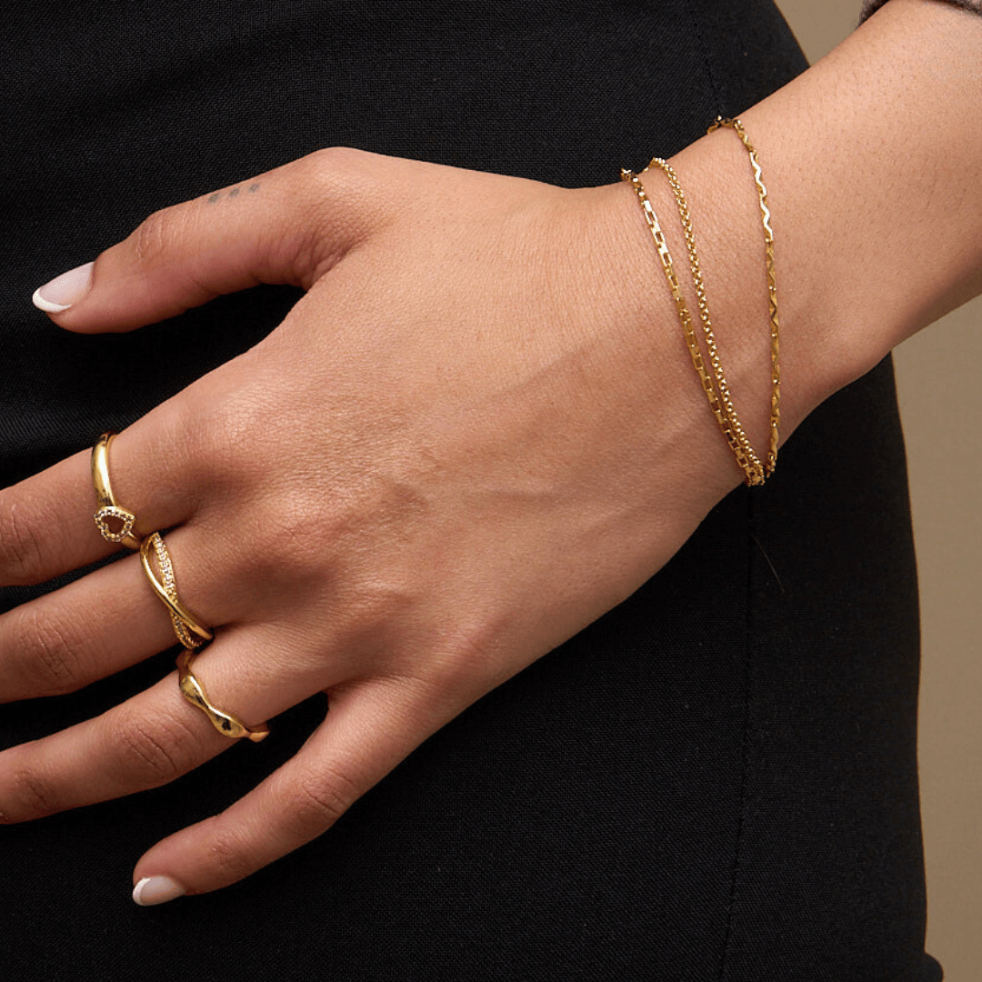 She's a Catch Bracelet - EVRYJEWELS
