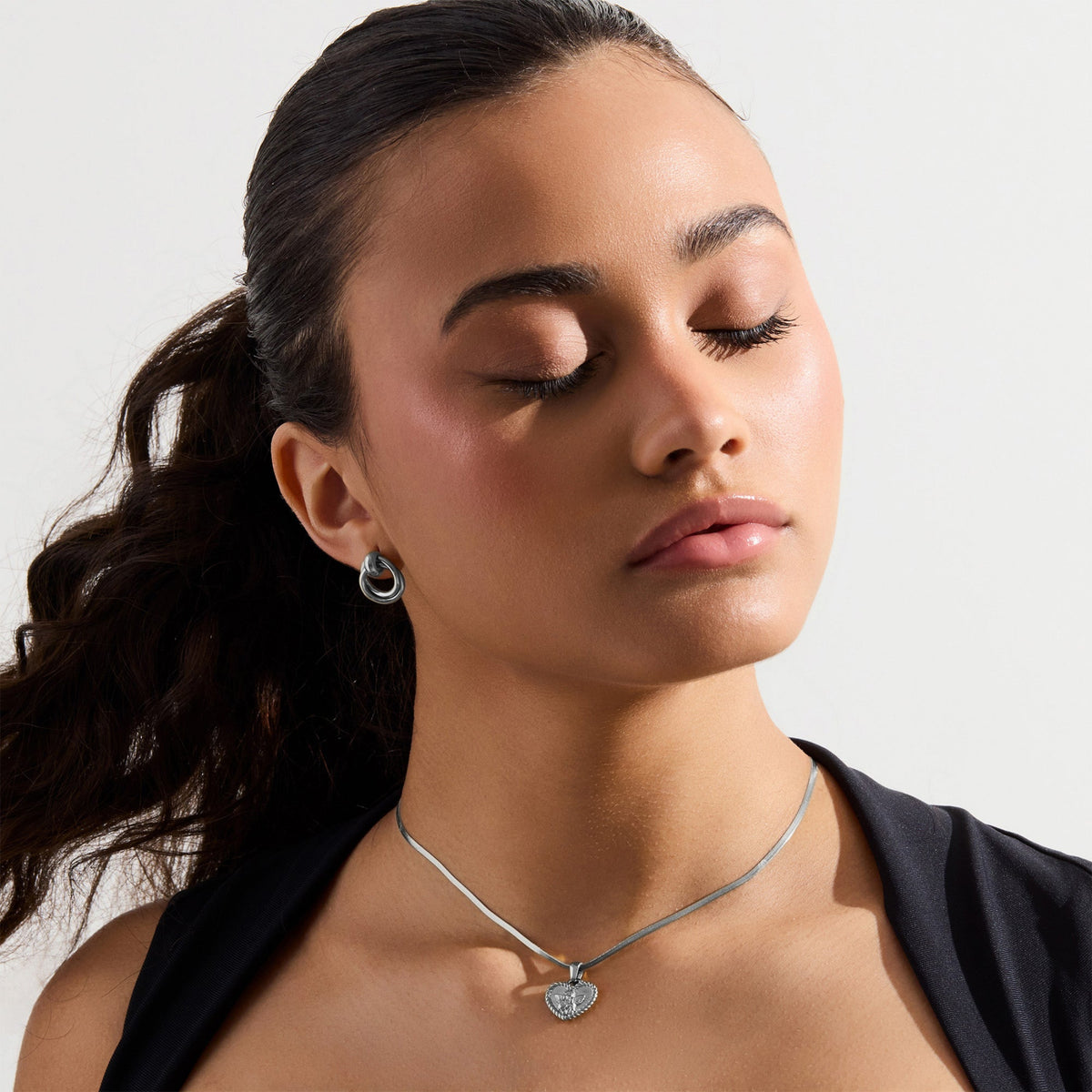 Touched by Angels Necklace - EVRYJEWELS