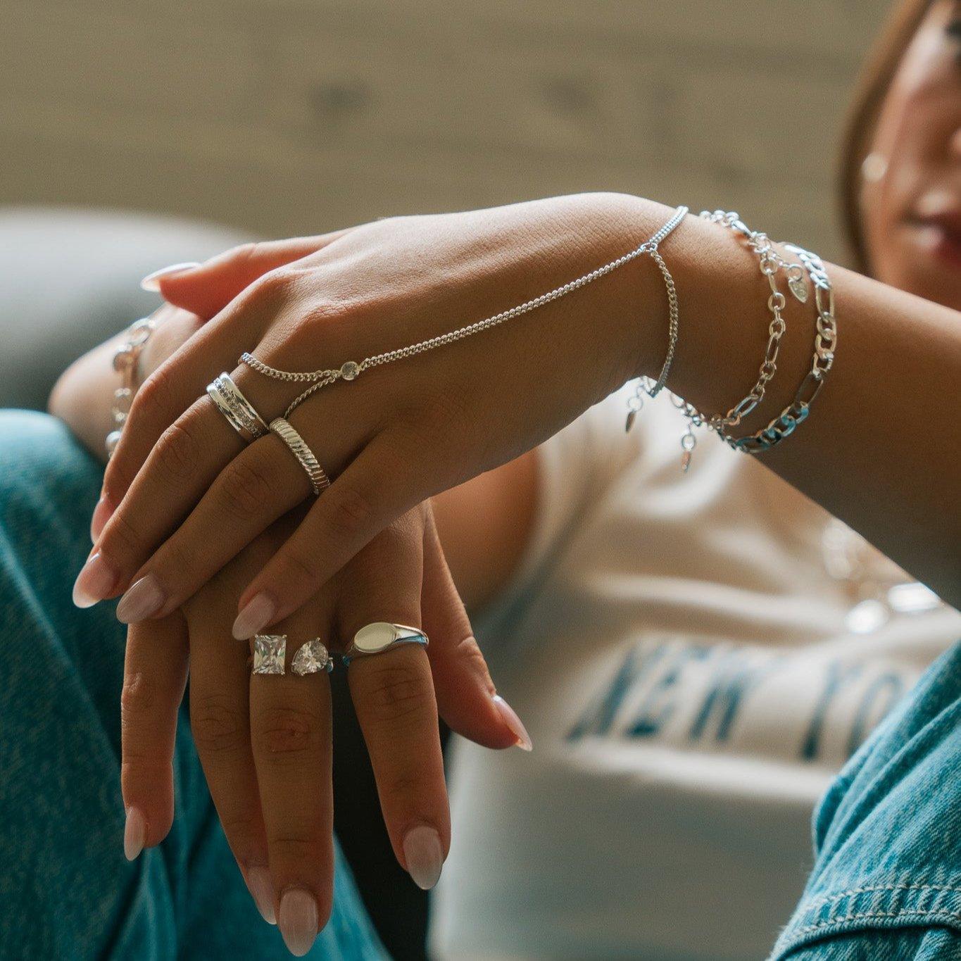 Unchained Bracelet - EVRYJEWELS