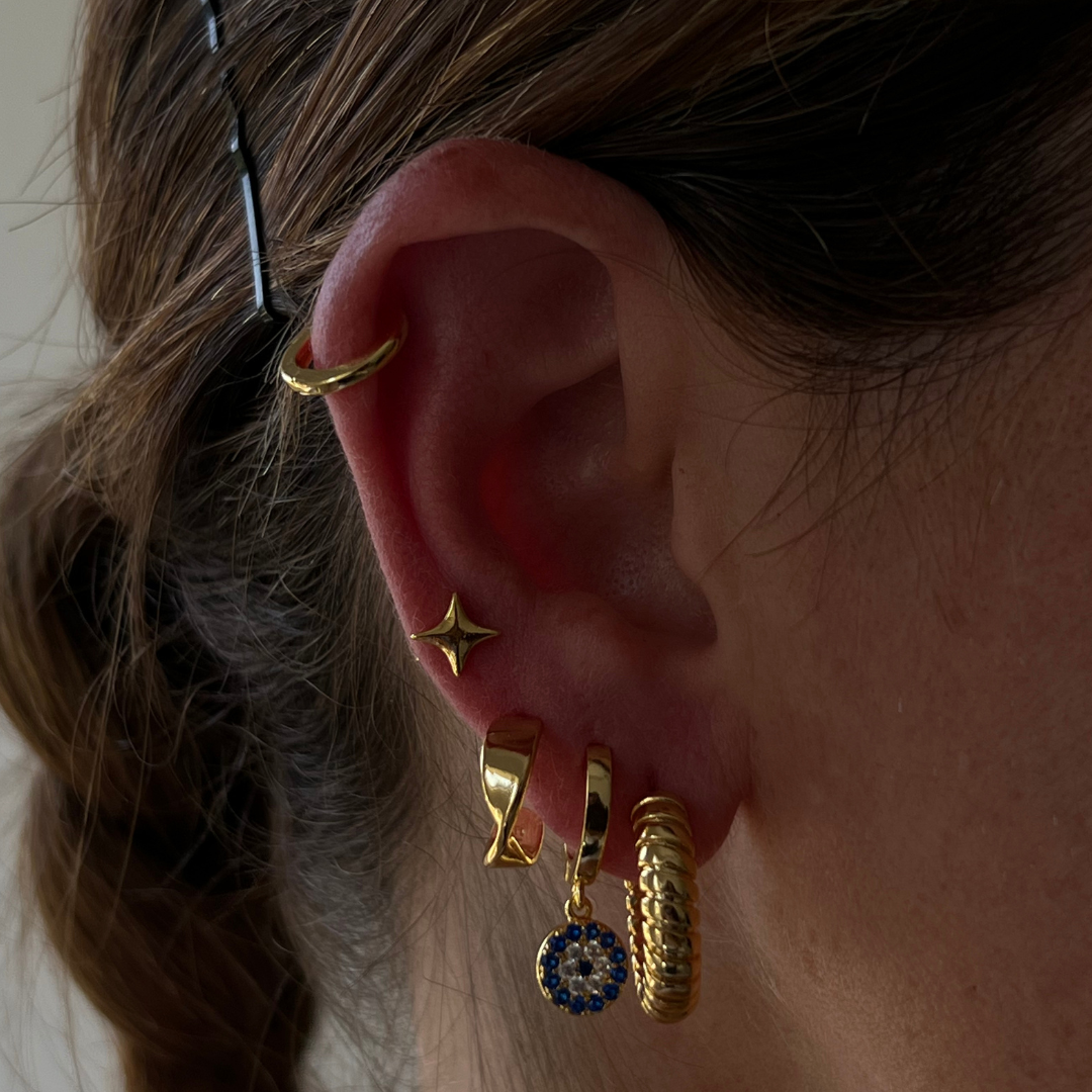 Boucles d’oreilles inversées