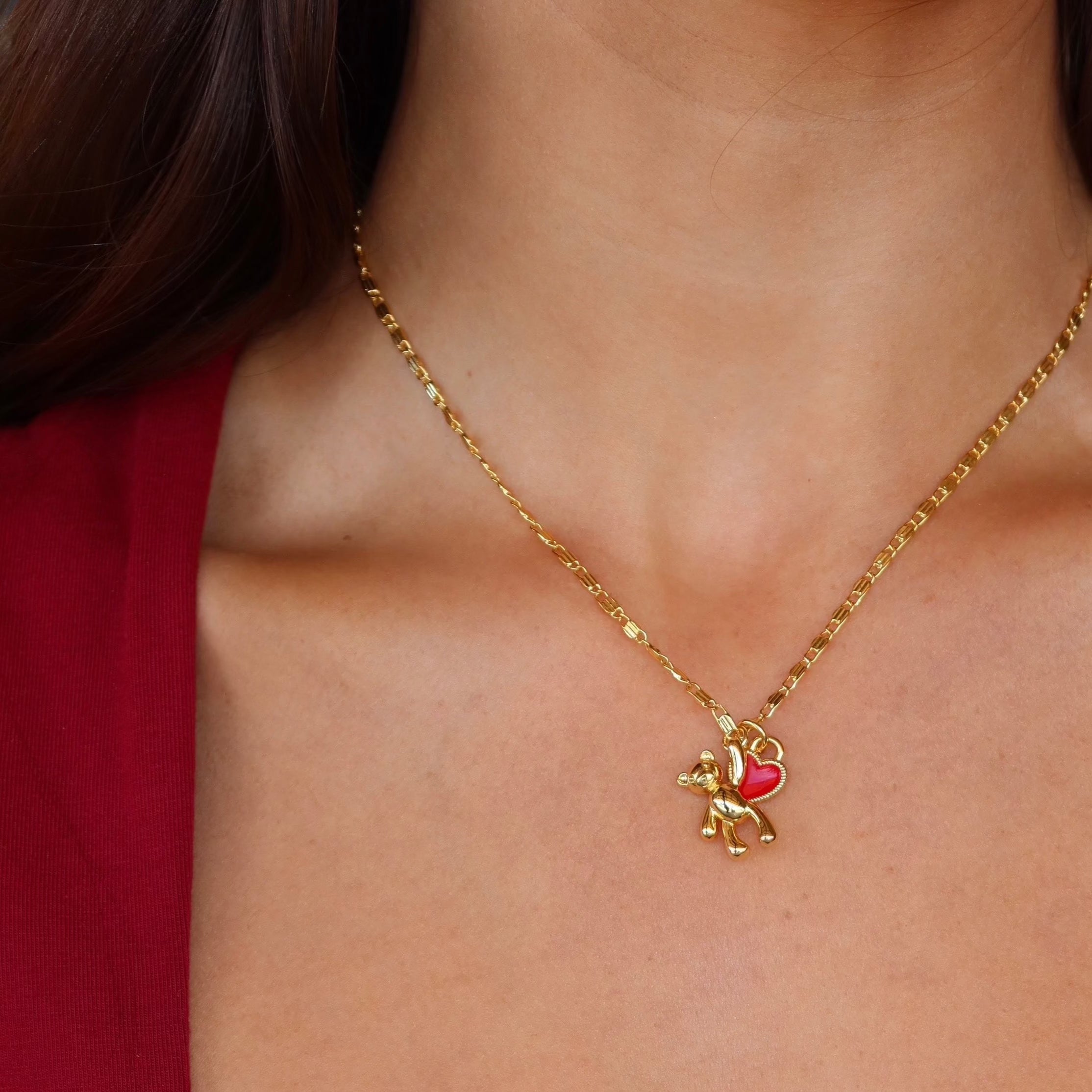 Bear Hug Necklace - EVRYJEWELS