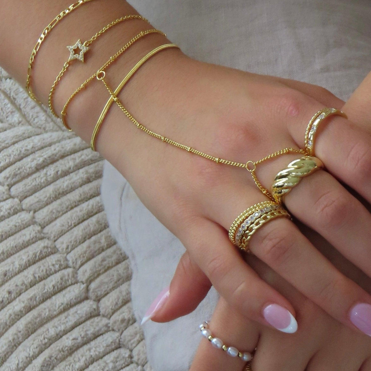 Color Hand Chains Corfu Hand Chain – EVRYJEWELS