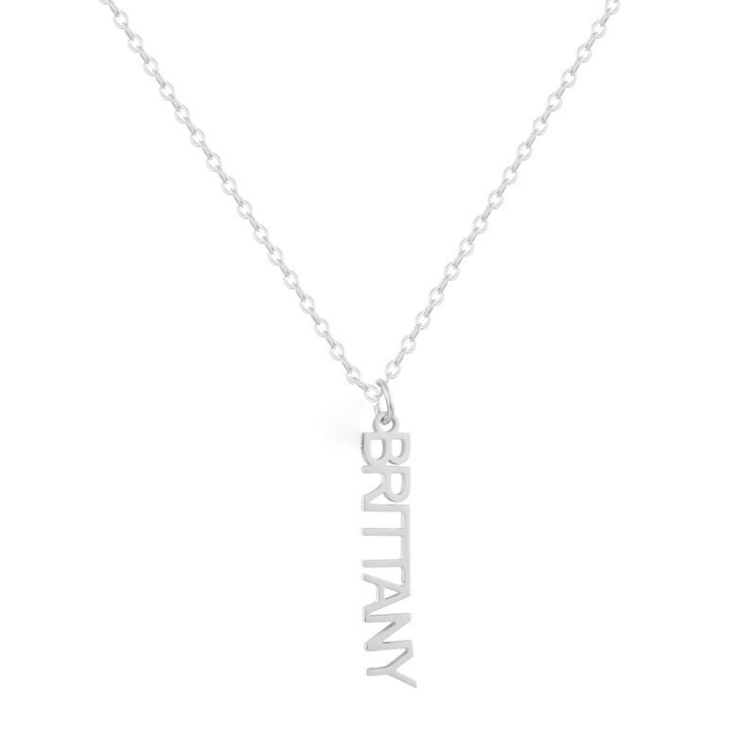 Mini collier porte-nom à breloques verticales sur mesure/personnalisé