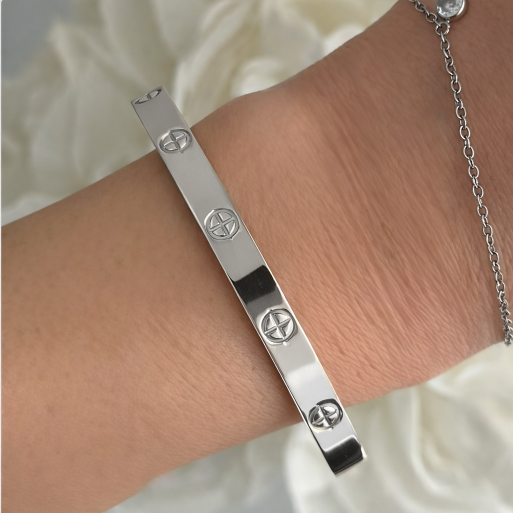 Linked Babe Bangle - EVRYJEWELS