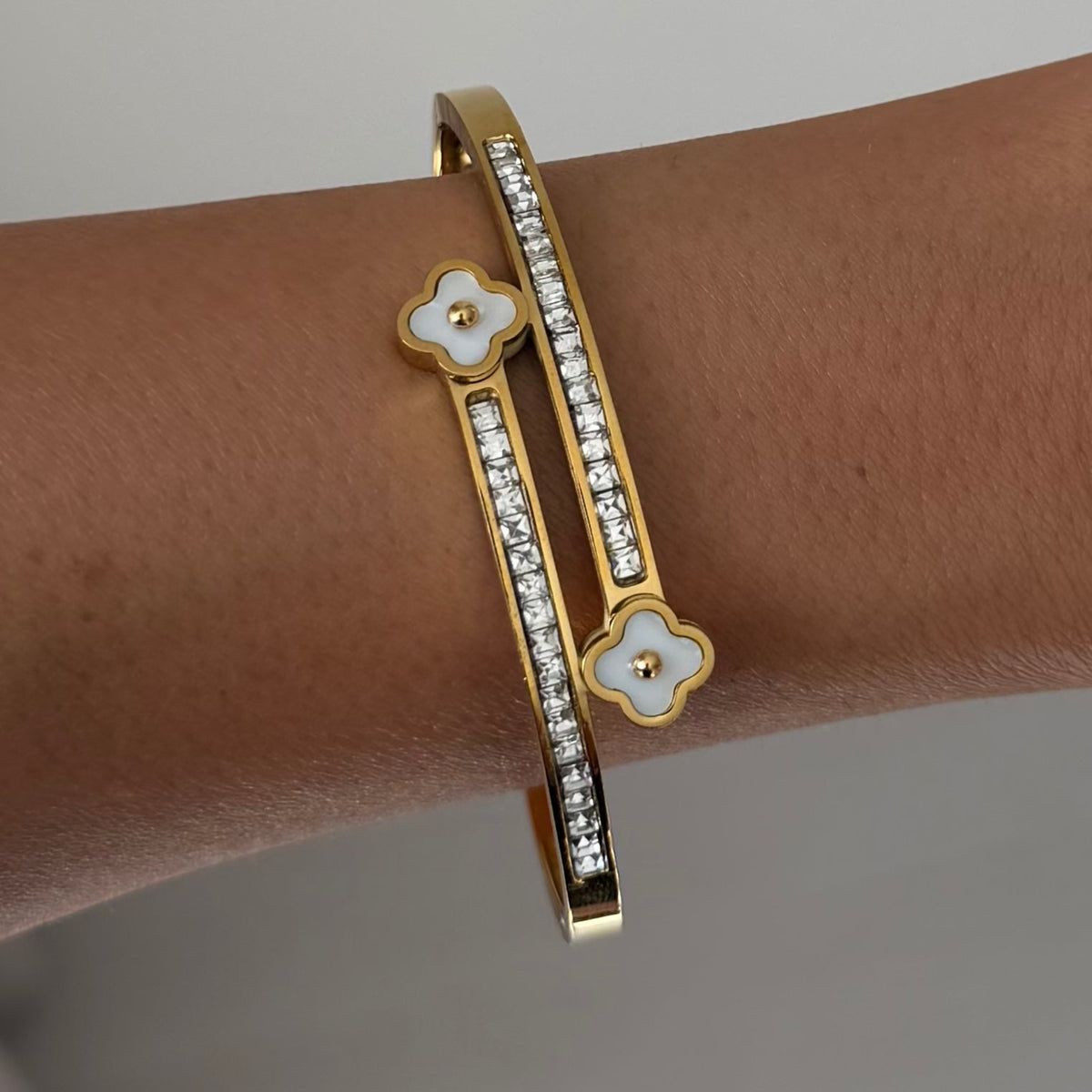 Lucky Row Bangle - EVRYJEWELS