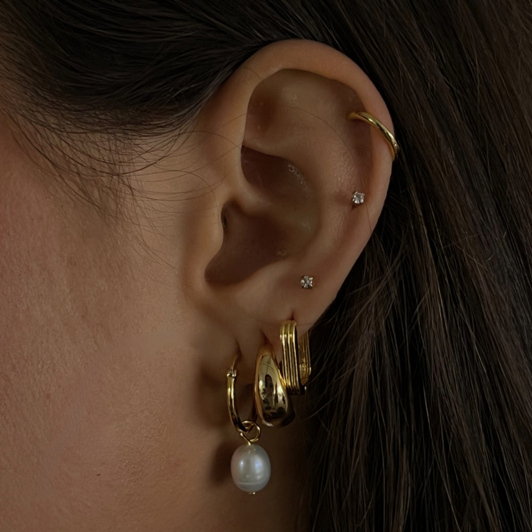 Double Piercing Earring Star and Moon Earrings Multiple Piercing Threader  Earrings 14k Gold Fill Ear Threads - Etsy Israel