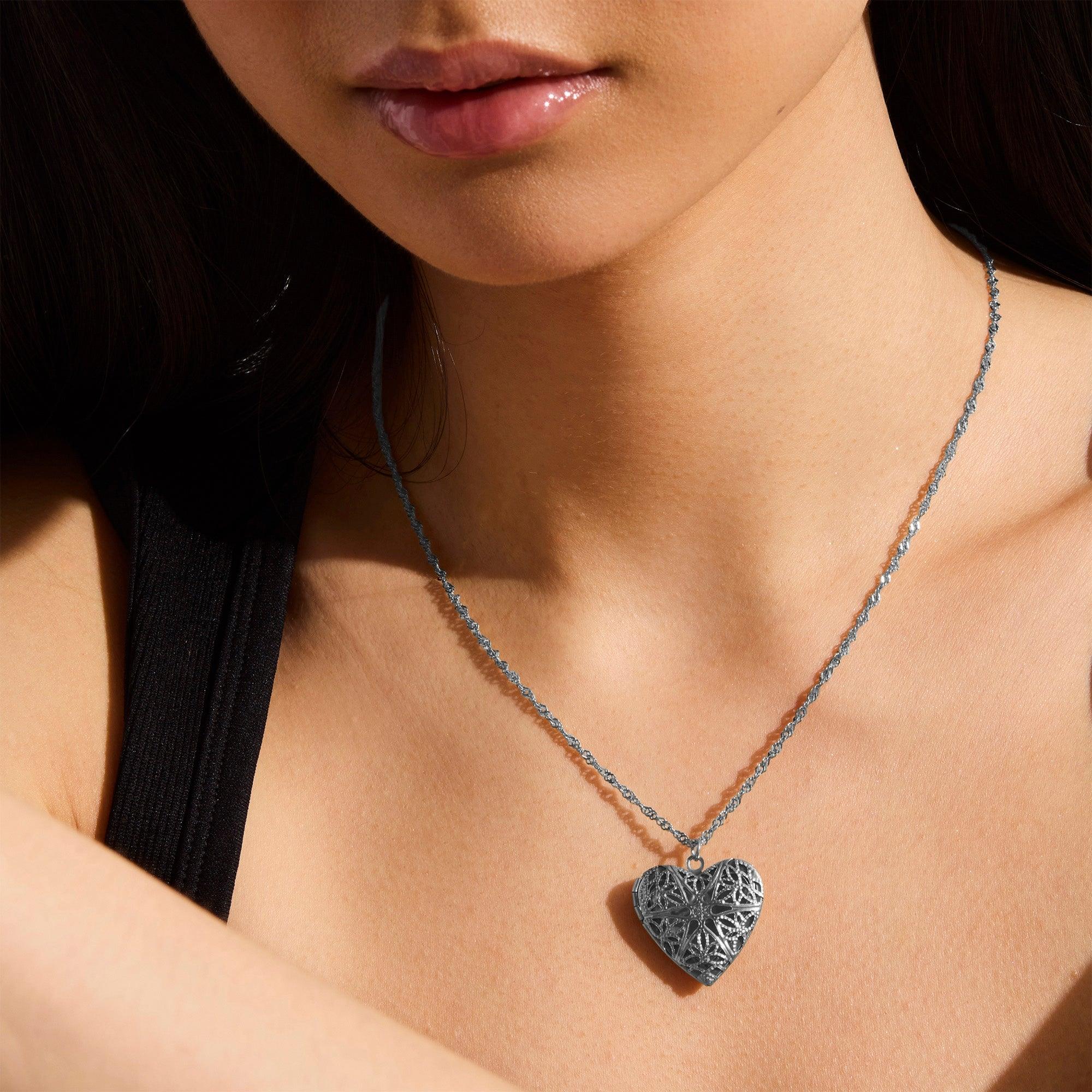 Vintage Locket Necklace - EVRYJEWELS