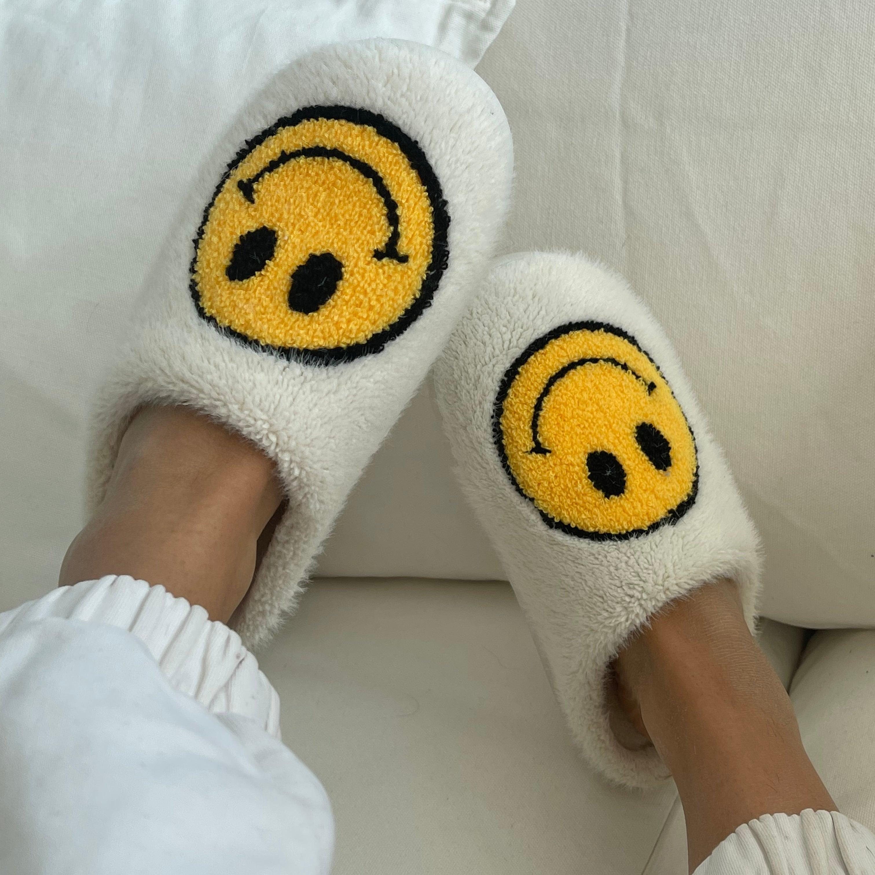 Cheery Slippers - EVRYJEWELS