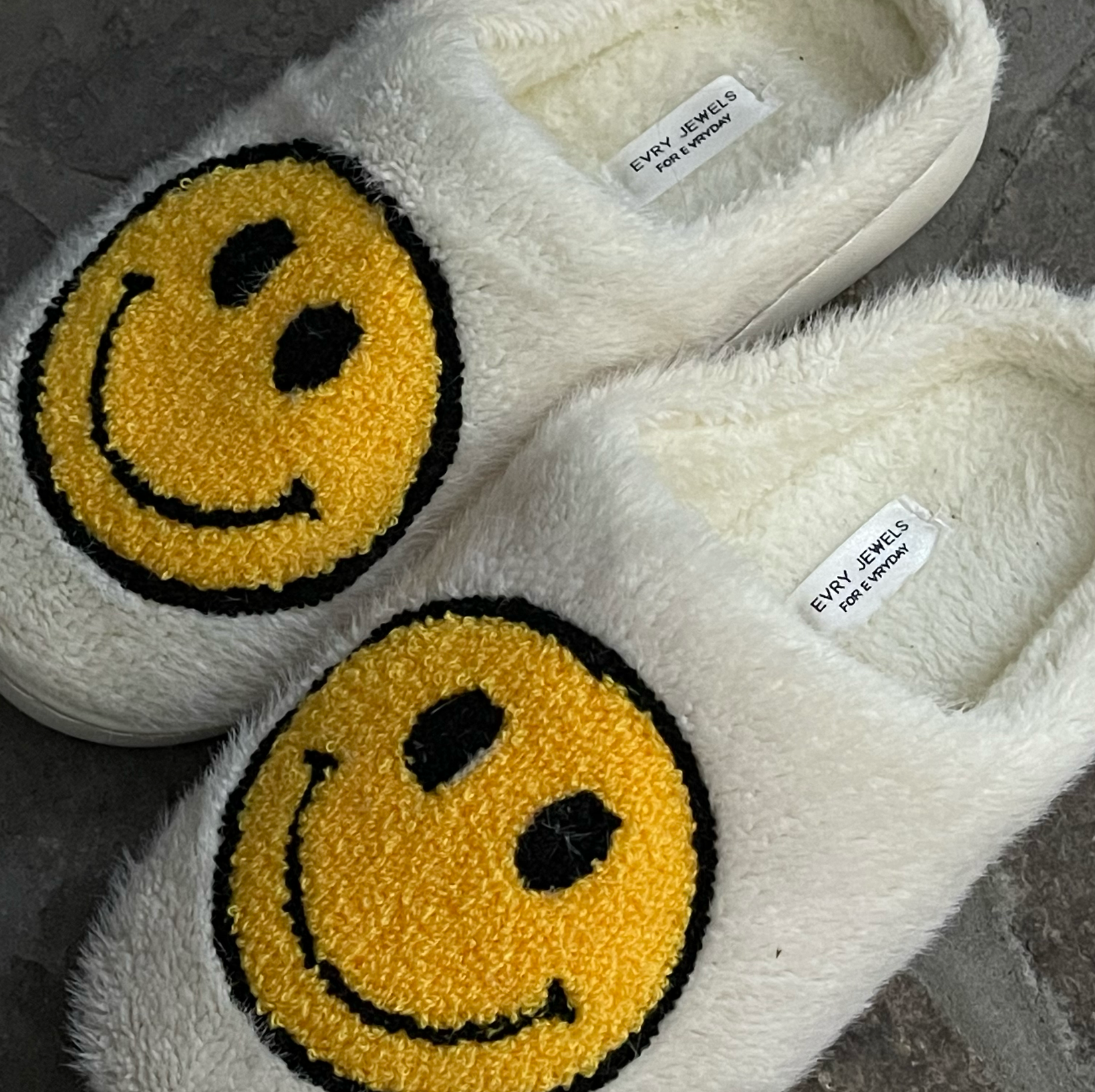 Winter L V slippers – Maria's Joyeria